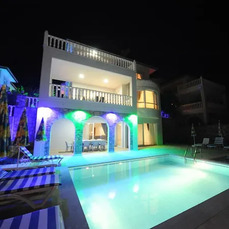 Alanya Lux White 2 *